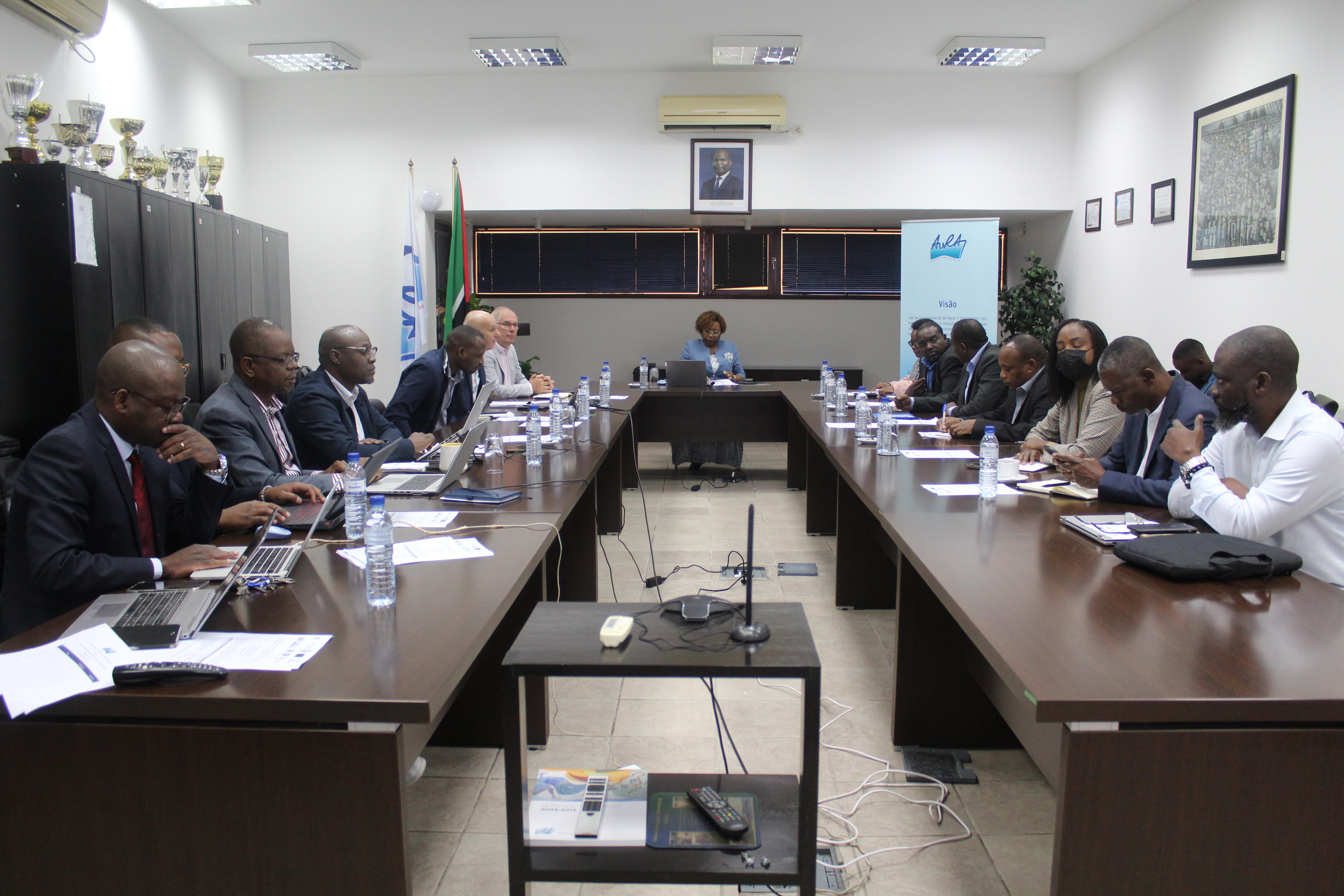 AURAS PROMOVE DIÁLOGO PARA GARANTIR SUSTENTABILIDADE DO SANEAMENTO NA BEIRA